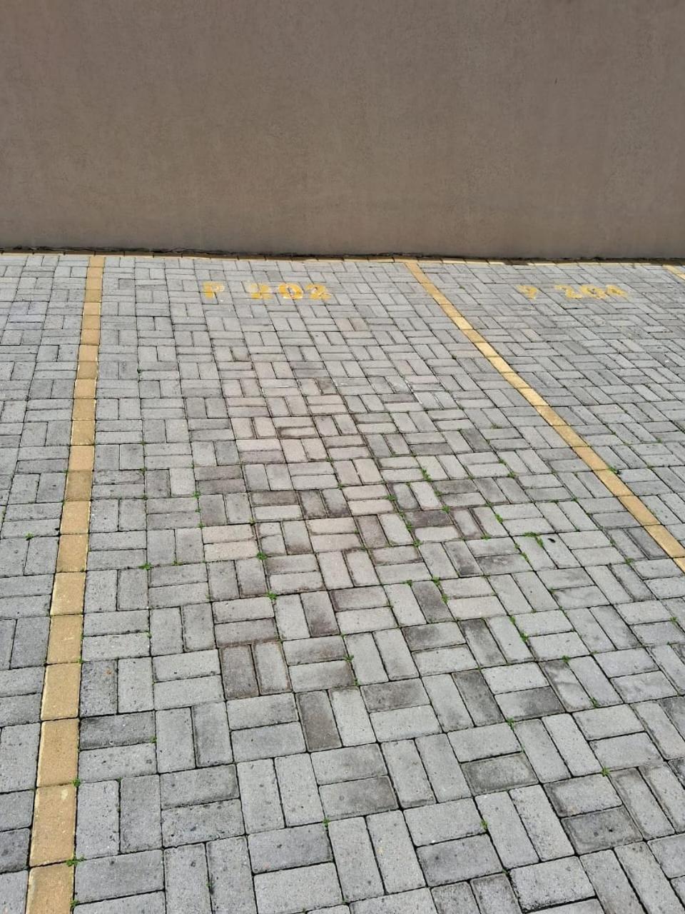 Bem No Centro, Cozinha Completa, Varanda E Garagem Poços de Caldas 외부 사진