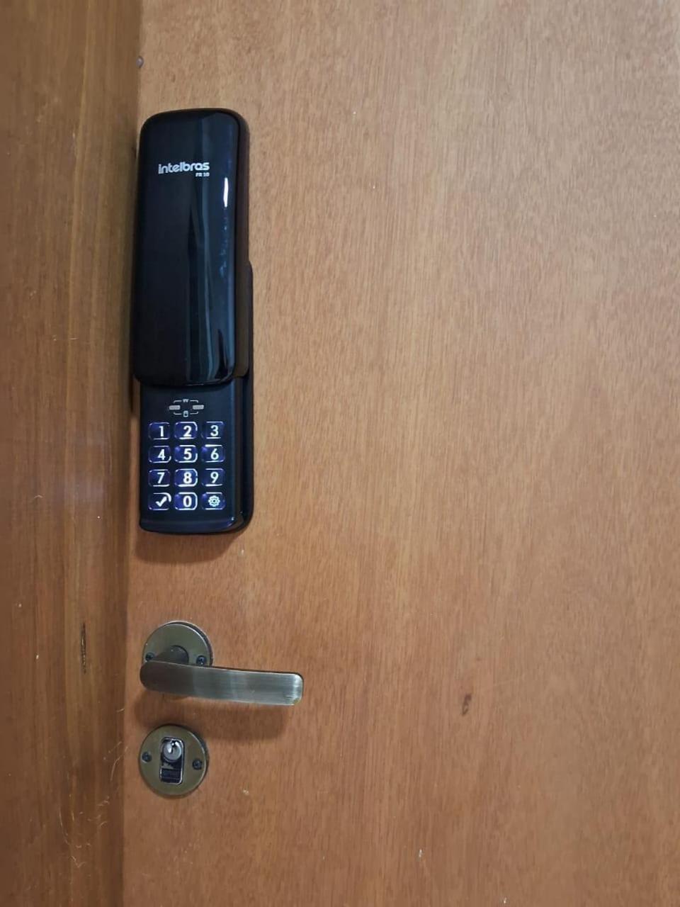 Bem No Centro, Cozinha Completa, Varanda E Garagem Poços de Caldas 외부 사진